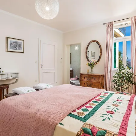 Charmante Vilma In Holiday home